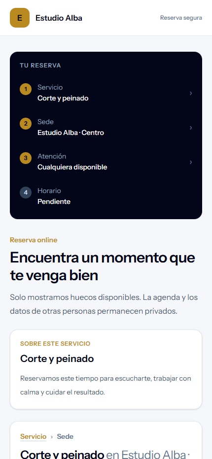 Página real de reserva de Estudio Alba con el servicio, la sede y la atención ya elegidos.